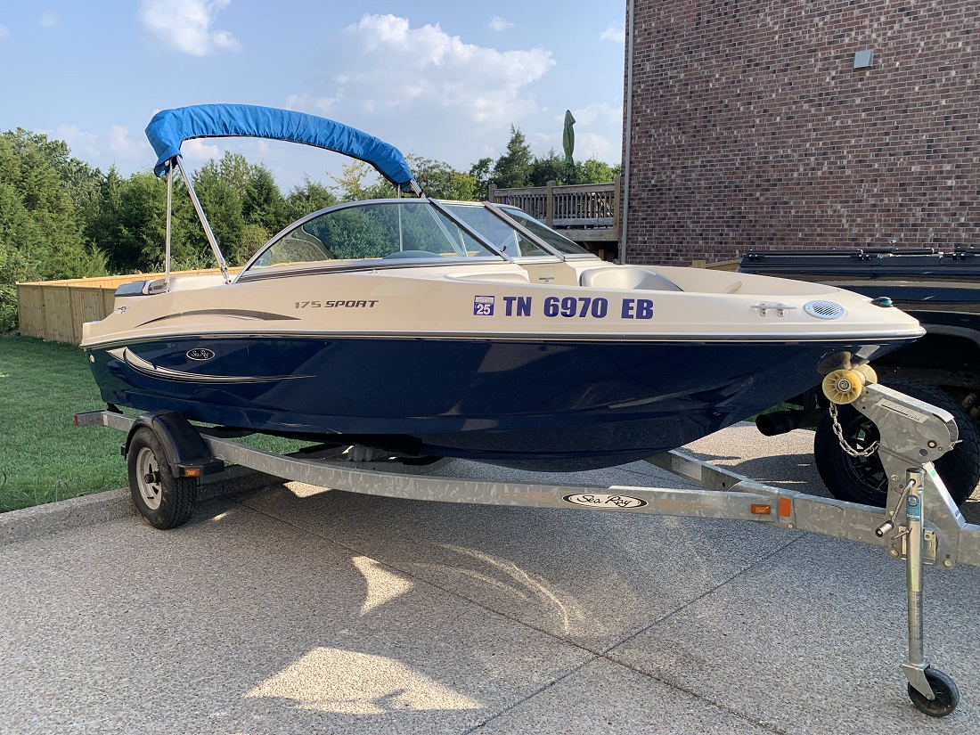 Sea Ray  Sports Marine