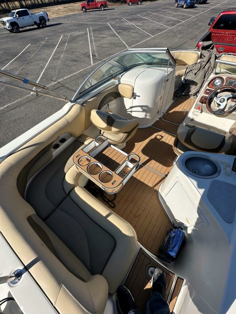 2010 NauticStar 230DC Sport Deck - photo 12