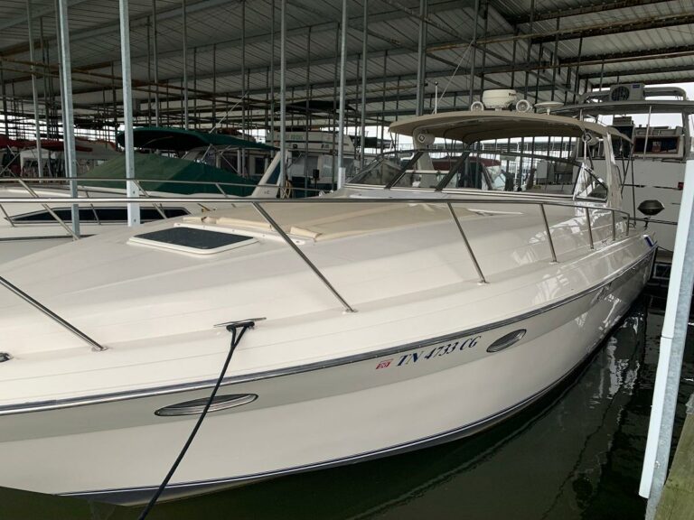 1999 Regal 402 - photo 10