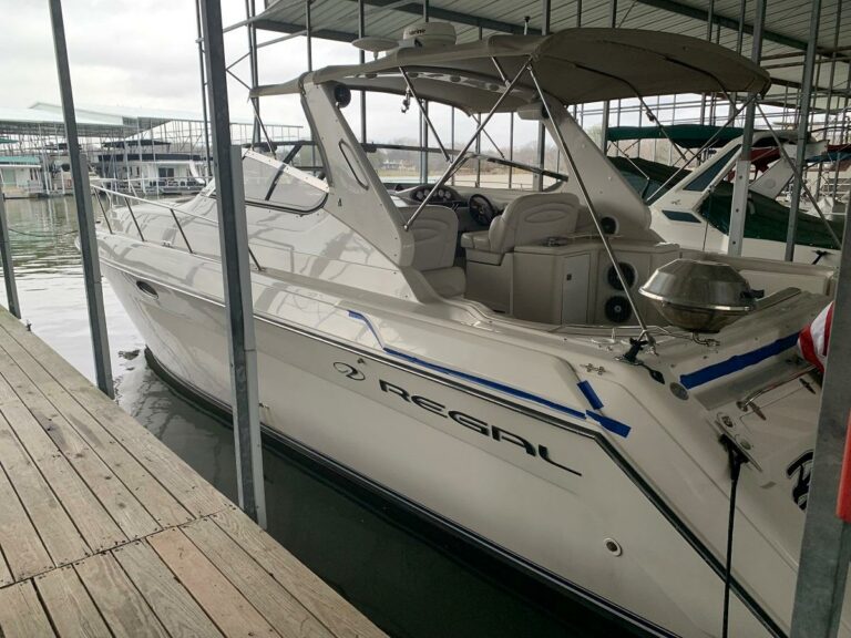 1999 Regal 402 - photo 11