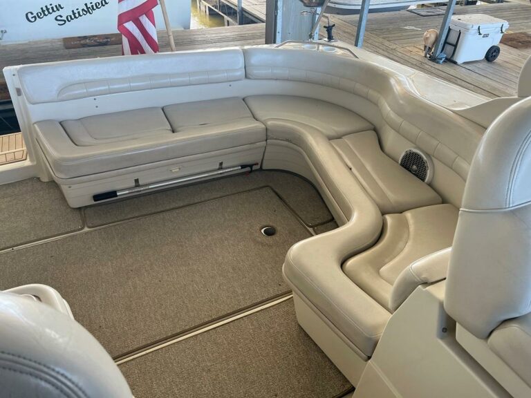 1999 Regal 402 - photo 19