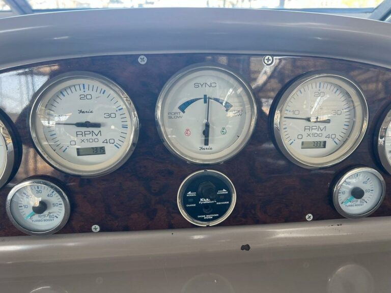 1999 Regal 402 - photo 27