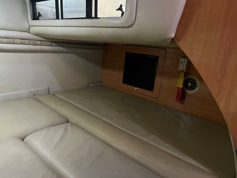1999 Regal 402 - photo 36
