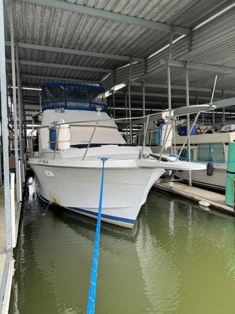 1988 Chris-Craft 426 Catalina - photo 2