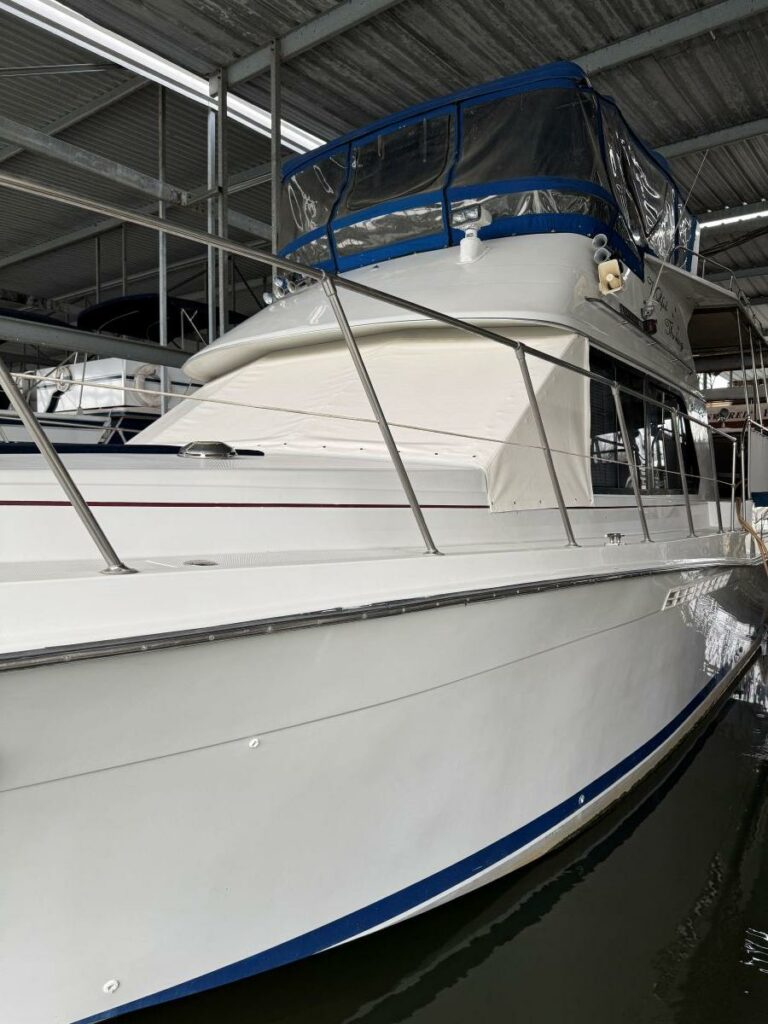 1988 Chris-Craft 426 Catalina - photo 6