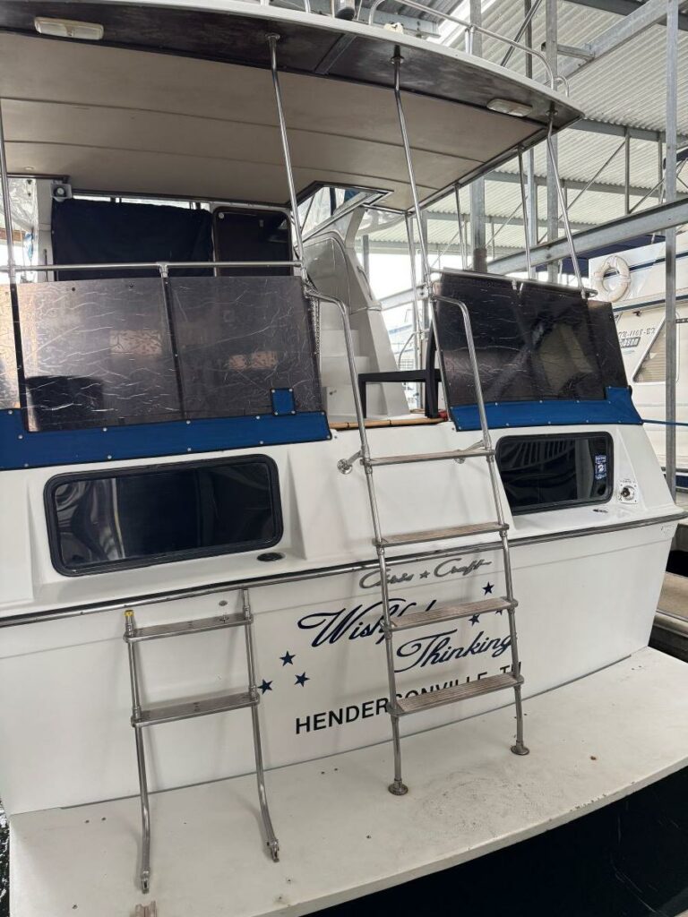 1988 Chris-Craft 426 Catalina - photo 7