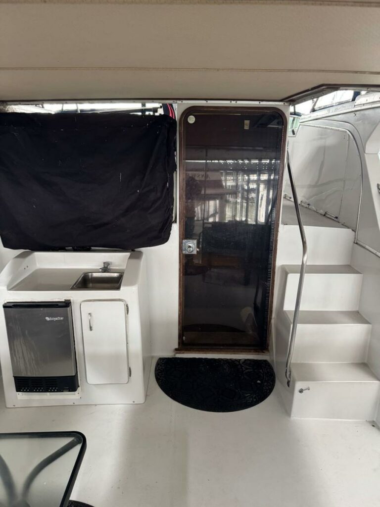 1988 Chris-Craft 426 Catalina - photo 8