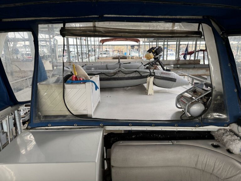 1988 Chris-Craft 426 Catalina - photo 16