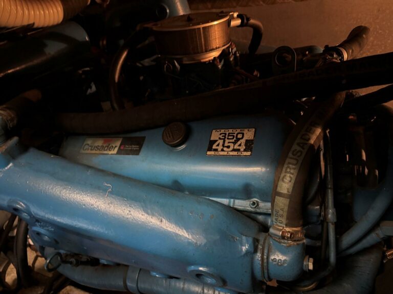 1988 Chris-Craft 426 Catalina - photo 61