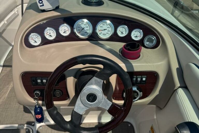 2001-chaparral-220-ssi-power-9904384-20250808131241342-2-6