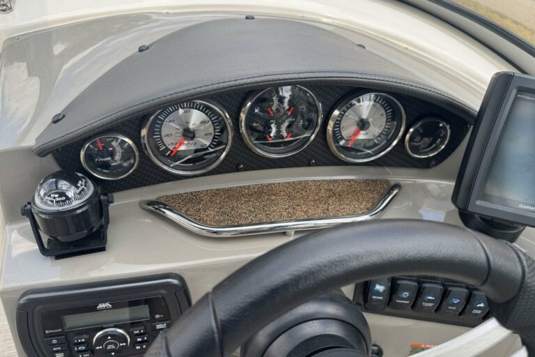 2017-stingray-235-lr-power-9729387-20250903182540821-4-1