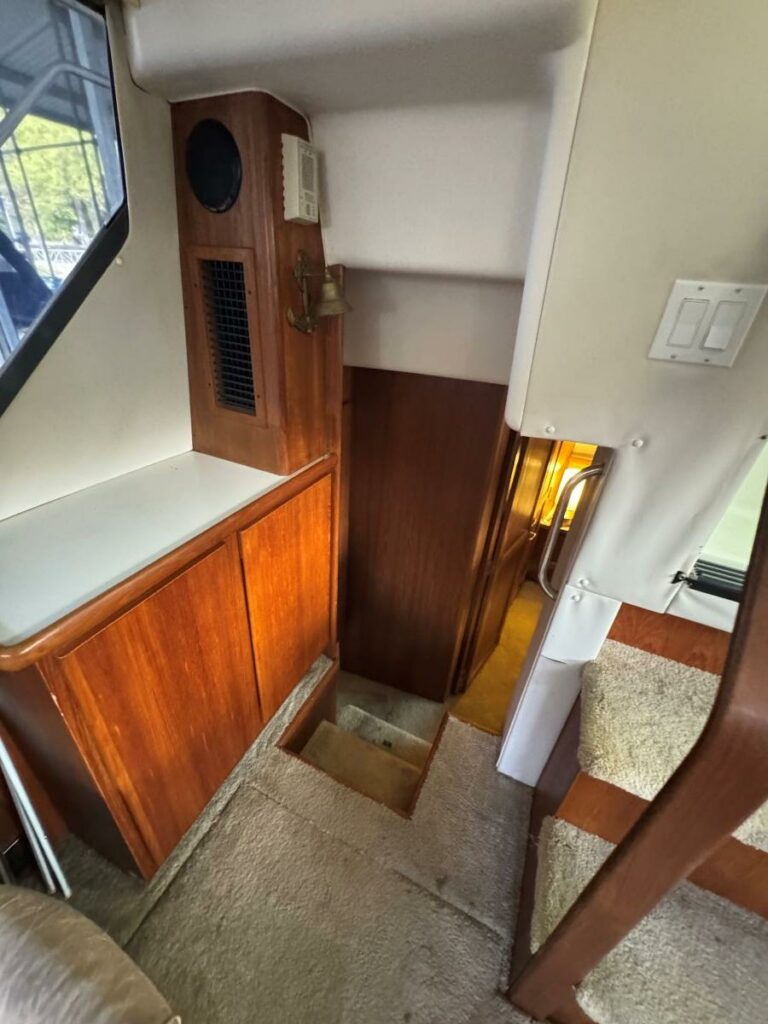 1994-carver-350-aft-cabin-power-9827415-20250604182636087-1_XLARGE