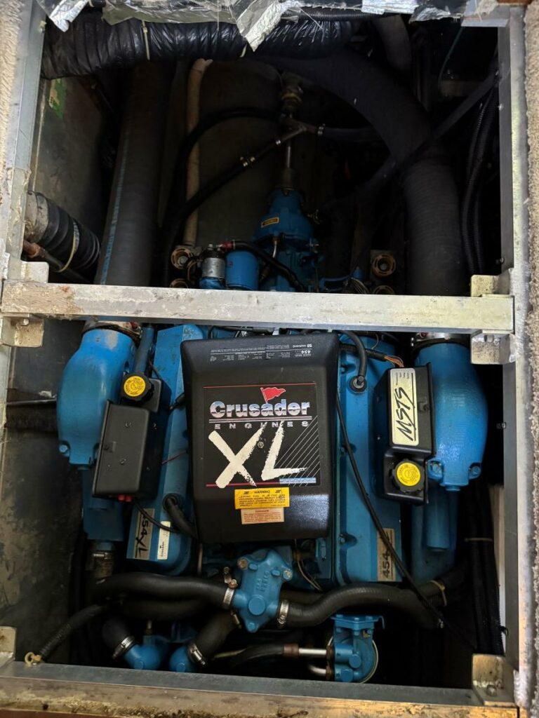 1994-carver-350-aft-cabin-power-9827415-20250604182652096-1_XLARGE