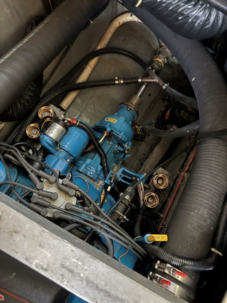 1994-carver-350-aft-cabin-power-9827415-20250604182713090-1_XLARGE