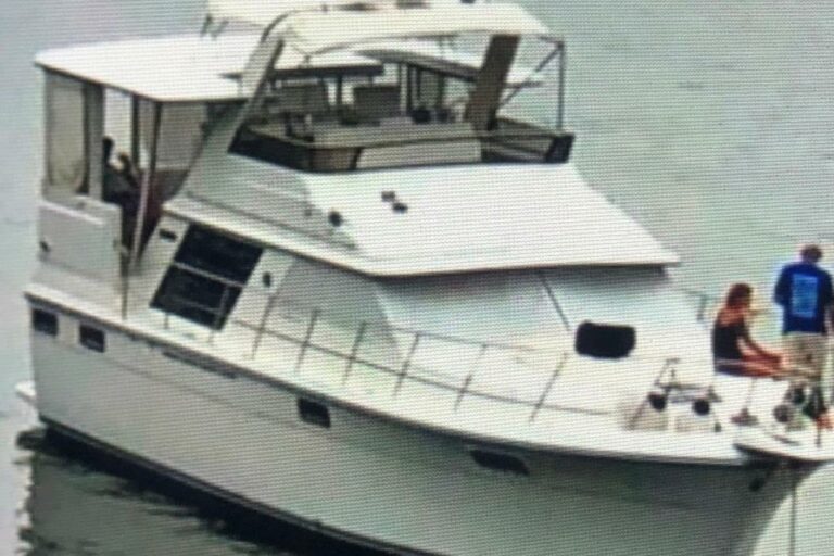 1987-carver-42-aft-cabin-motor-yacht-power-9990177-20251023173353214-2