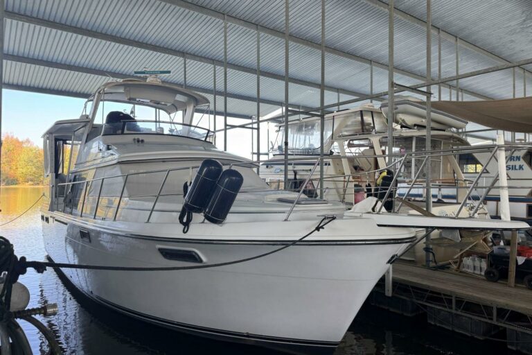 1987-carver-42-aft-cabin-motor-yacht-power-9990177-20251023173354502-2