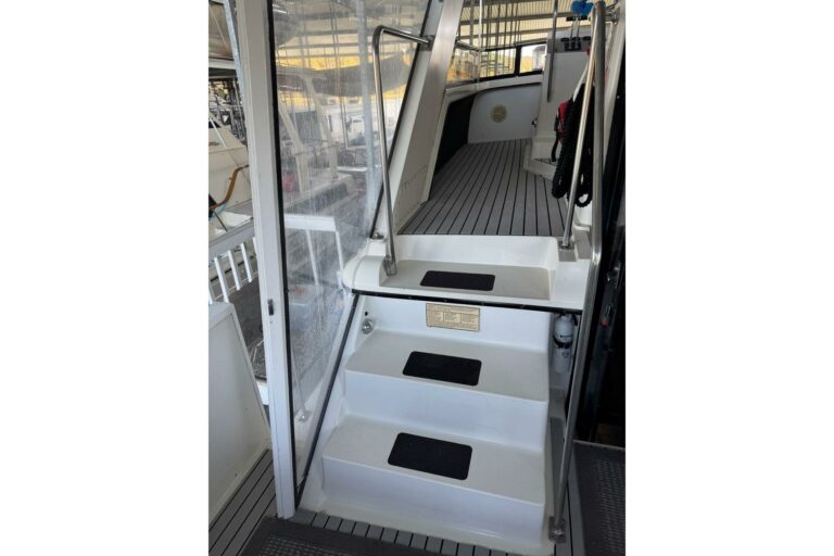 1987-carver-42-aft-cabin-motor-yacht-power-9990177-20251023173356987-1