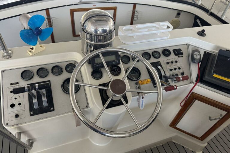 1987-carver-42-aft-cabin-motor-yacht-power-9990177-20251023173358406-1