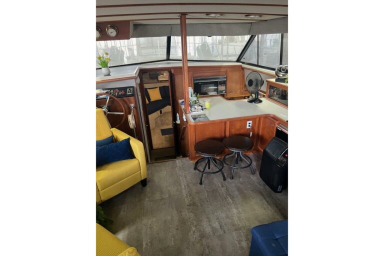 1987-carver-42-aft-cabin-motor-yacht-power-9990177-20251023173401019-1