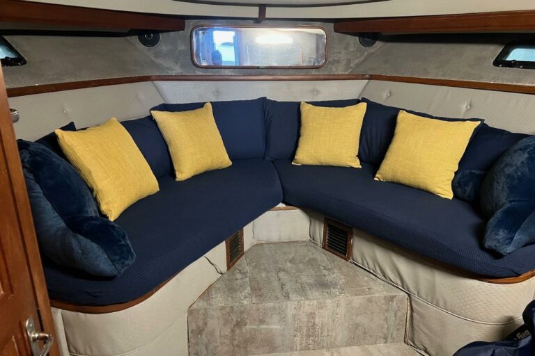 1987-carver-42-aft-cabin-motor-yacht-power-9990177-20251023173402675-4