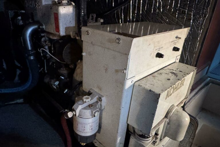 1987-carver-42-aft-cabin-motor-yacht-power-9990177-20251023173408850-2
