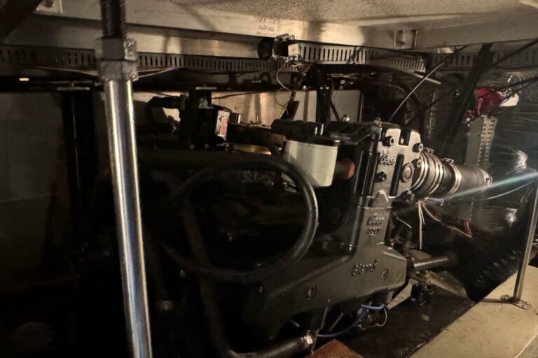 1987-carver-42-aft-cabin-motor-yacht-power-9990177-20251023173410078-1