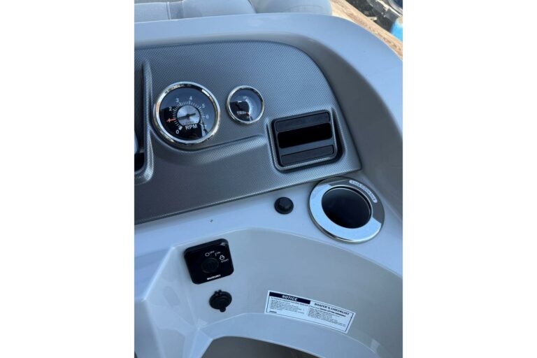 2024-crest-classic-lx-220-slrc-power-10078241-20260209134039788-1-1
