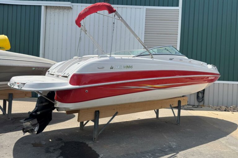 2005-four-winns-234-funship-power-10259475-20260722090907819-4-1