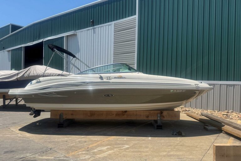 2006 Sea Ray 220 Sundeck - photo 4
