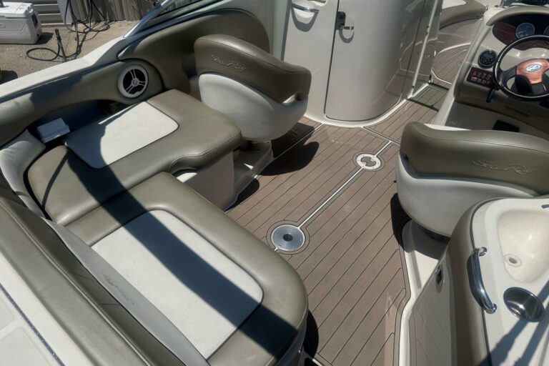 2006 Sea Ray 220 Sundeck - photo 15