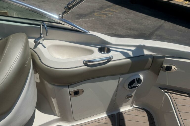 2006 Sea Ray 220 Sundeck - photo 20