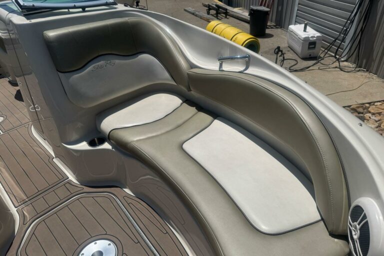 2006 Sea Ray 220 Sundeck - photo 31