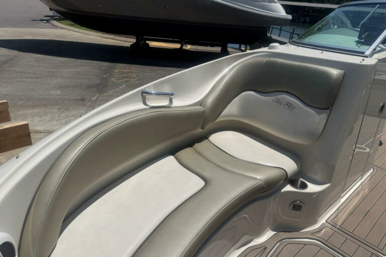 2006 Sea Ray 220 Sundeck - photo 32