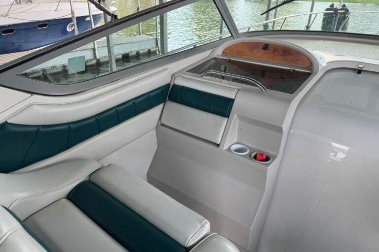 1994 Regal Commodore 400 - photo 18