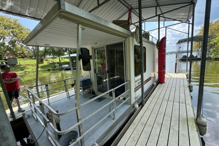 2011-catamaran-cruisers-lil-hobo-31-power-10286505-20260813123247253-2