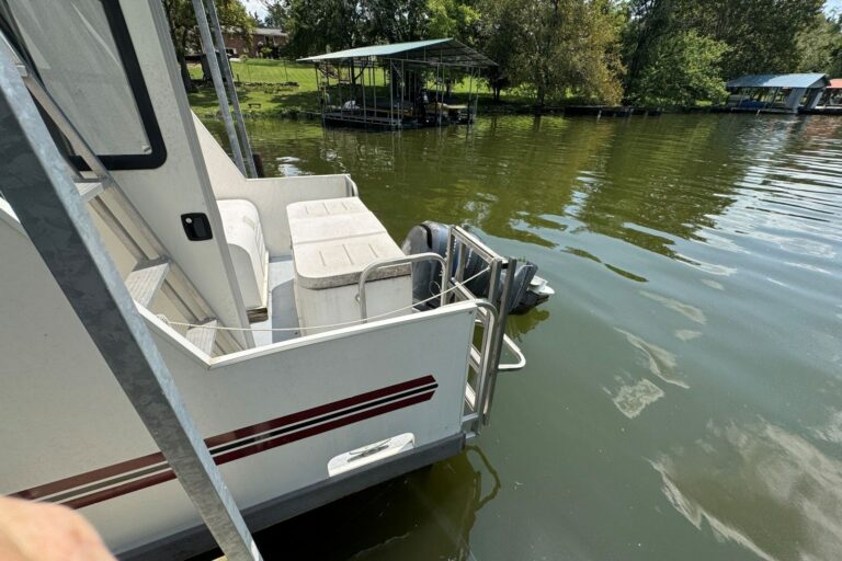 2011-catamaran-cruisers-lil-hobo-31-power-10286505-20260813123248888-2