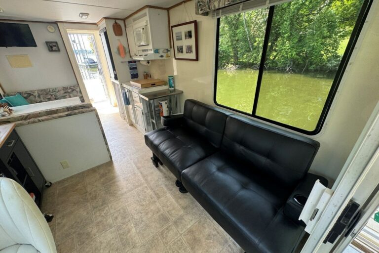 2011-catamaran-cruisers-lil-hobo-31-power-10286505-20260813123250410-2