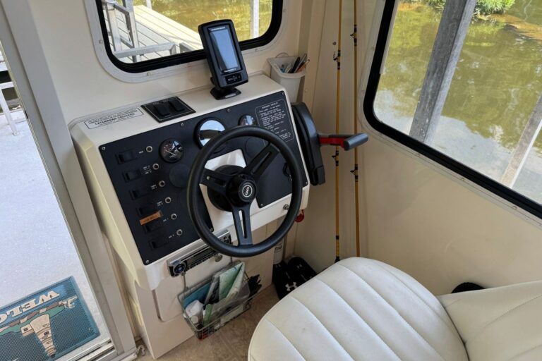 2011-catamaran-cruisers-lil-hobo-31-power-10286505-20260813123250941-4