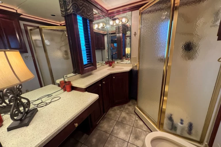listing_127b842a728246768714a02f224518c4