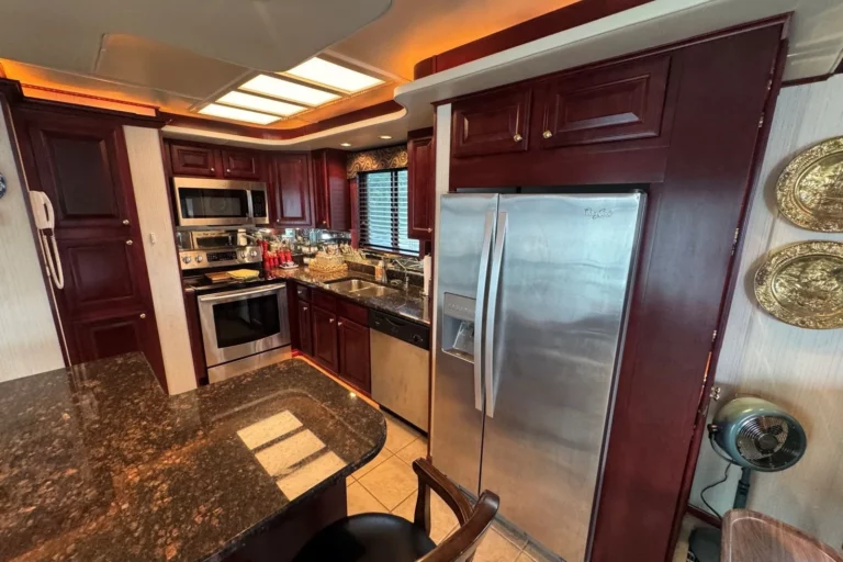 listing_f22fe54545104fabba3709d07e3683a6