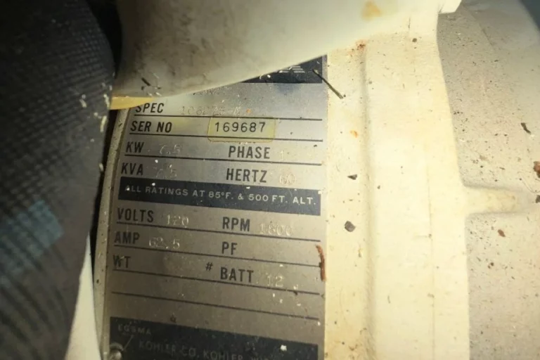 1987 Carver 4207 Aft Cabin Motor Yacht