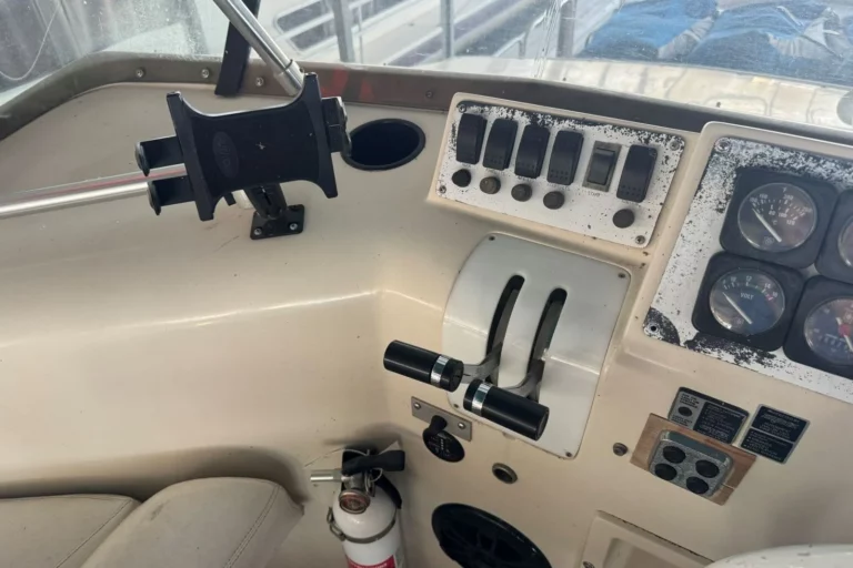 1988 Mainship Mediterranean 35
