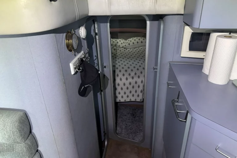 1988 Mainship Mediterranean 35