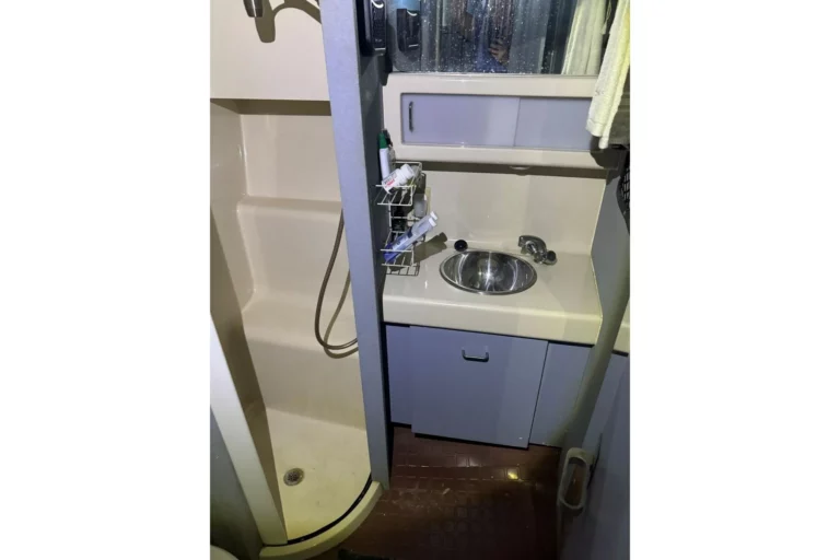 1988 Mainship Mediterranean 35