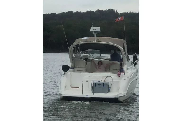 2000 Bayliner 3055 Ciera