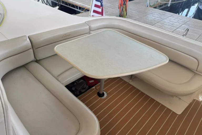 2000 Bayliner 3055 Ciera