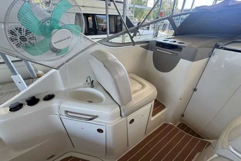 2000 Bayliner 3055 Ciera