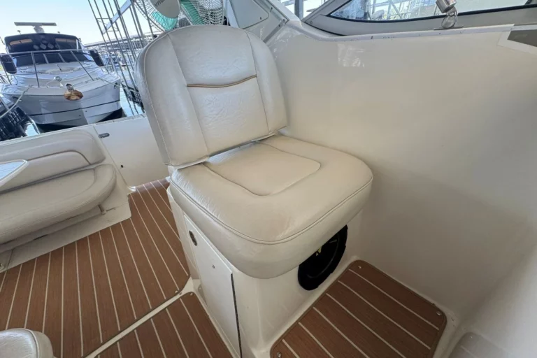 2000 Bayliner 3055 Ciera
