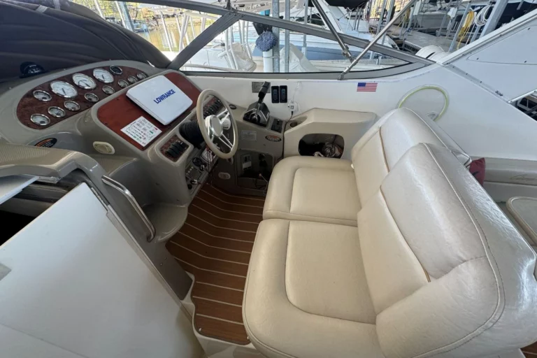 2000 Bayliner 3055 Ciera