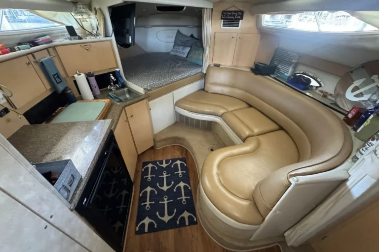 2000 Bayliner 3055 Ciera